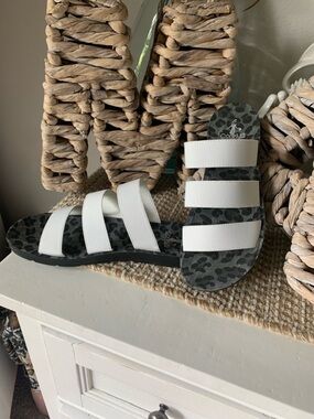 Brand New Corky’s White Triple-Strap Slide Sandals 8